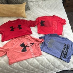 (4) Underarmour dri fit shirts in excellent condition